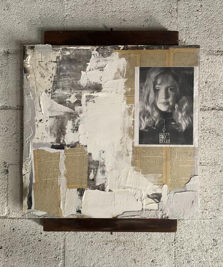Portrait of a hippie girl
24" x 27"
paper, window frame, plaster